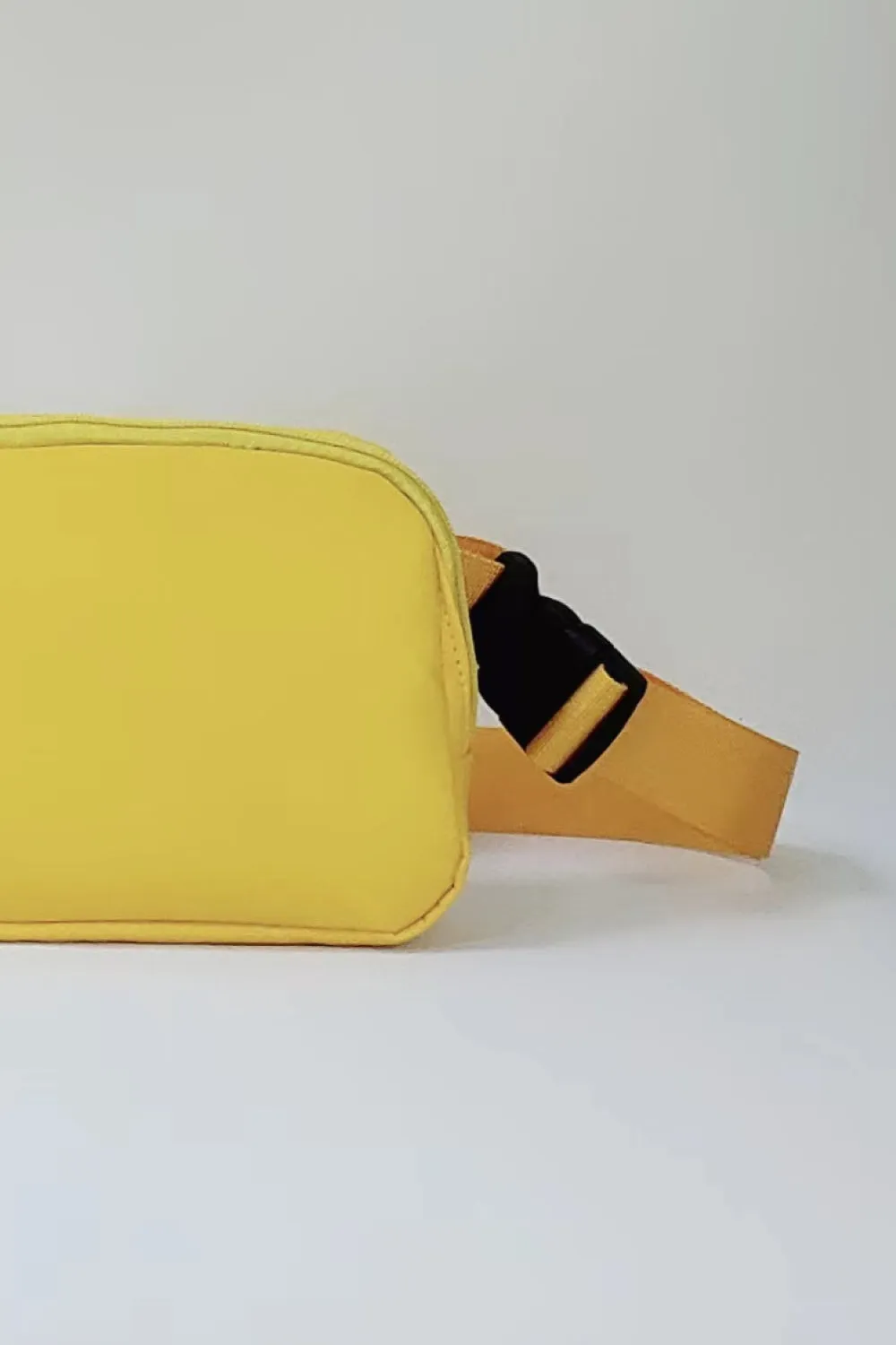 Buckle Zip Closure Fanny Pack